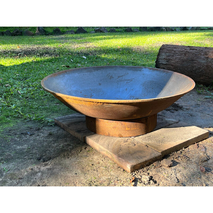 Cast Iron Fire Pit 900 on  Ring Base