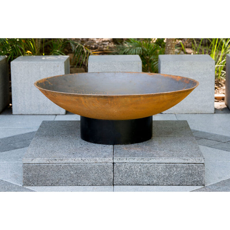 Cast Iron Fire Pit 1200 on Ring Base — Fire Pits Direct