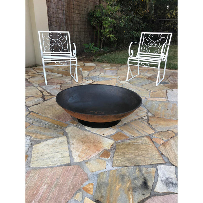 Cast Iron Fire Pit 800 on Low Ring Base